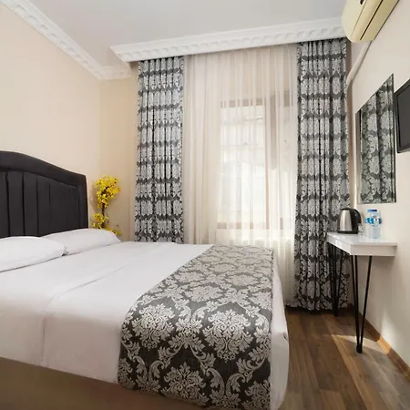Nar Hotel *